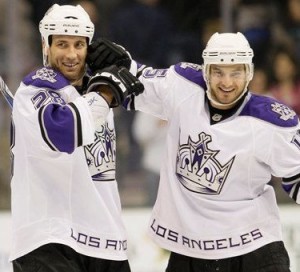 Dancing in the Reign: Bernier solid; Kings top Stars 2-1