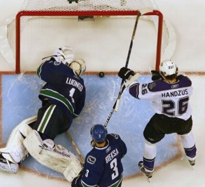 Dancing in the Reign: Luongo robs Kings attempt to steal home-ice; Thoughts leading into Game 2
