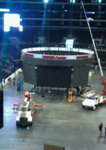 Dancing in the Reign: Staples Center installs new HD scoreboard