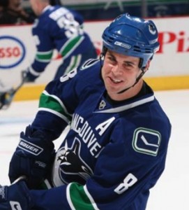 Dancing in the Reign: Addition of Willie Mitchell brings stability to Kings defense
